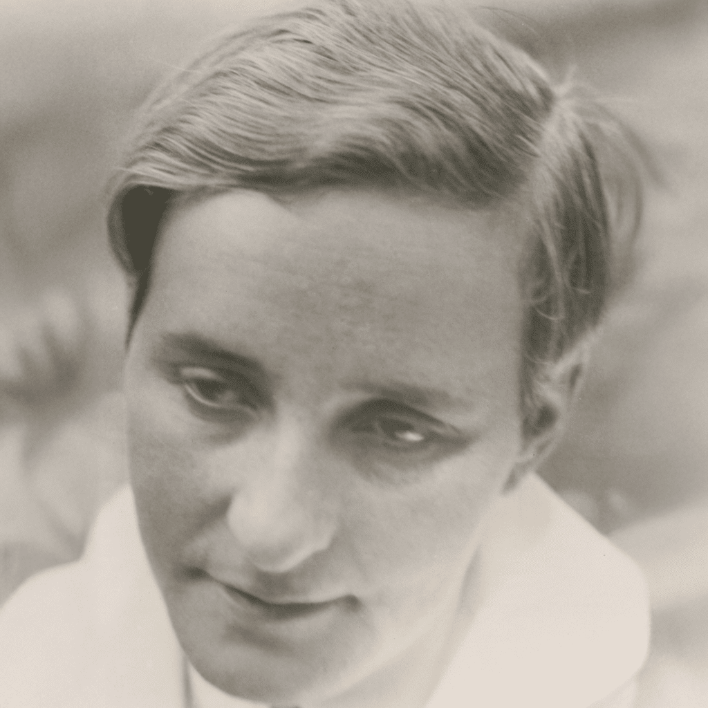 The photographer Aenne Biermann - art, robbery and restitution